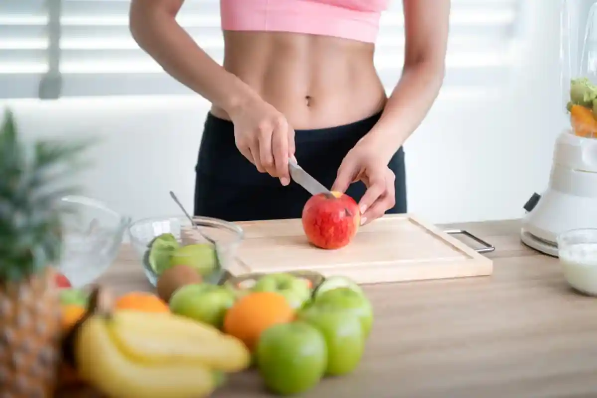 Hogyan étkezzenek a 75–80 kg súlyú nők a fogyás érdekében: Egy fitneszedző étrendjavaslata